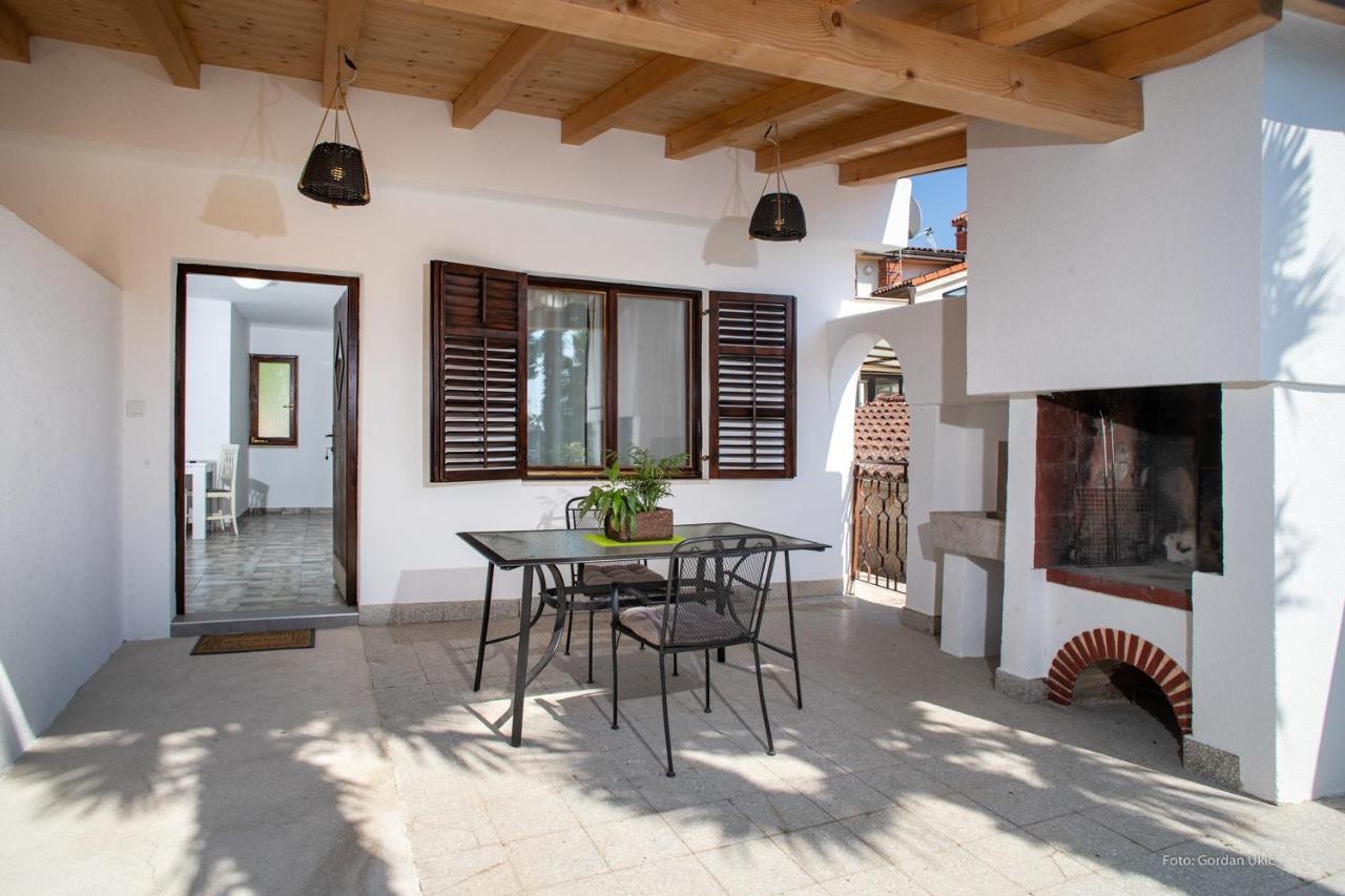 Apartman Luka Rovigno Esterno foto